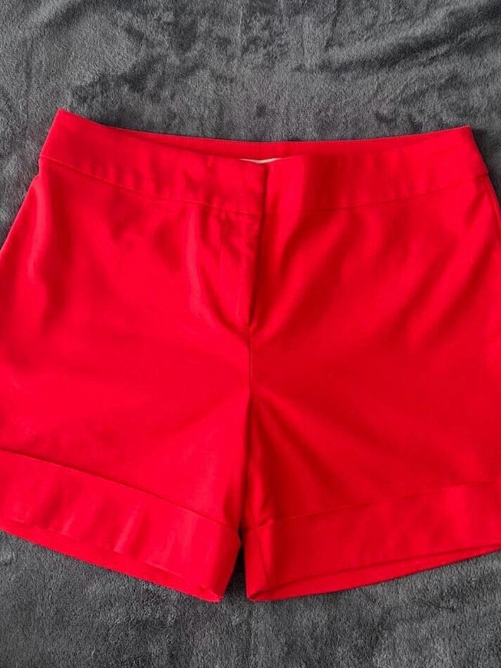 NWOT Gibson & Latimer Mid‎ Rise 5'' Red Shorts in Size 8
